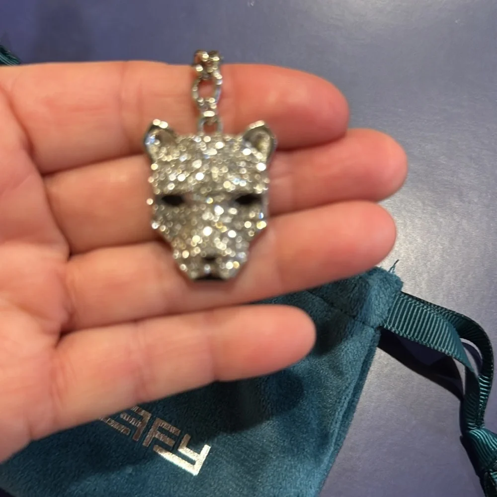 Beautiful EFFY keychain - Picture 4 of 4